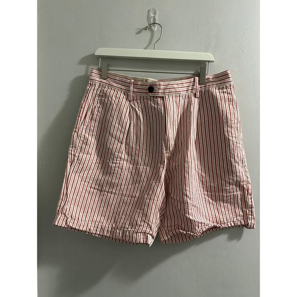 🔴Banana Republic Striped Shorts 7" for Men Red white‎ size 33 - Picture 1 of 6